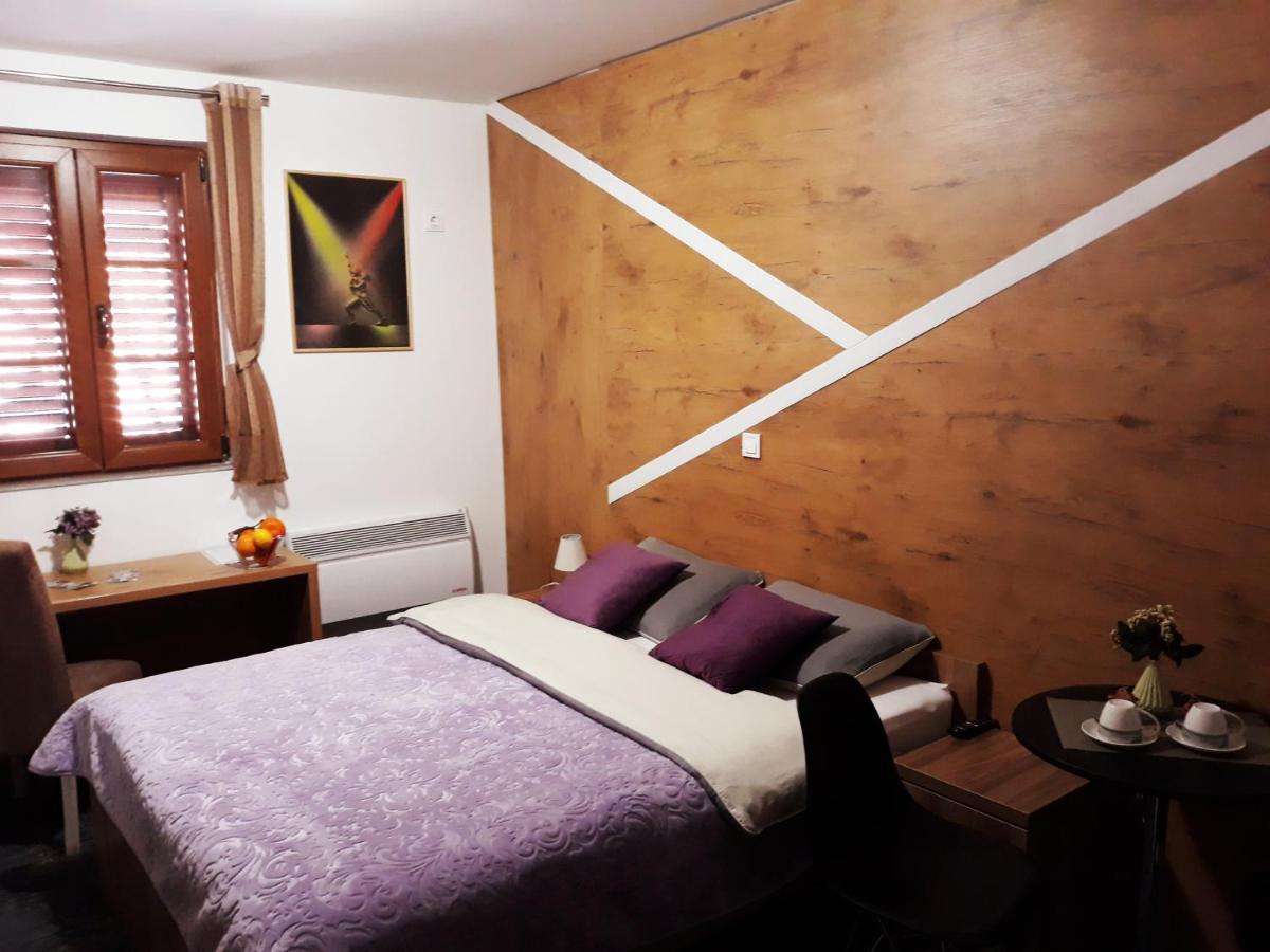 Tilia Hotel Cetinje Luaran gambar