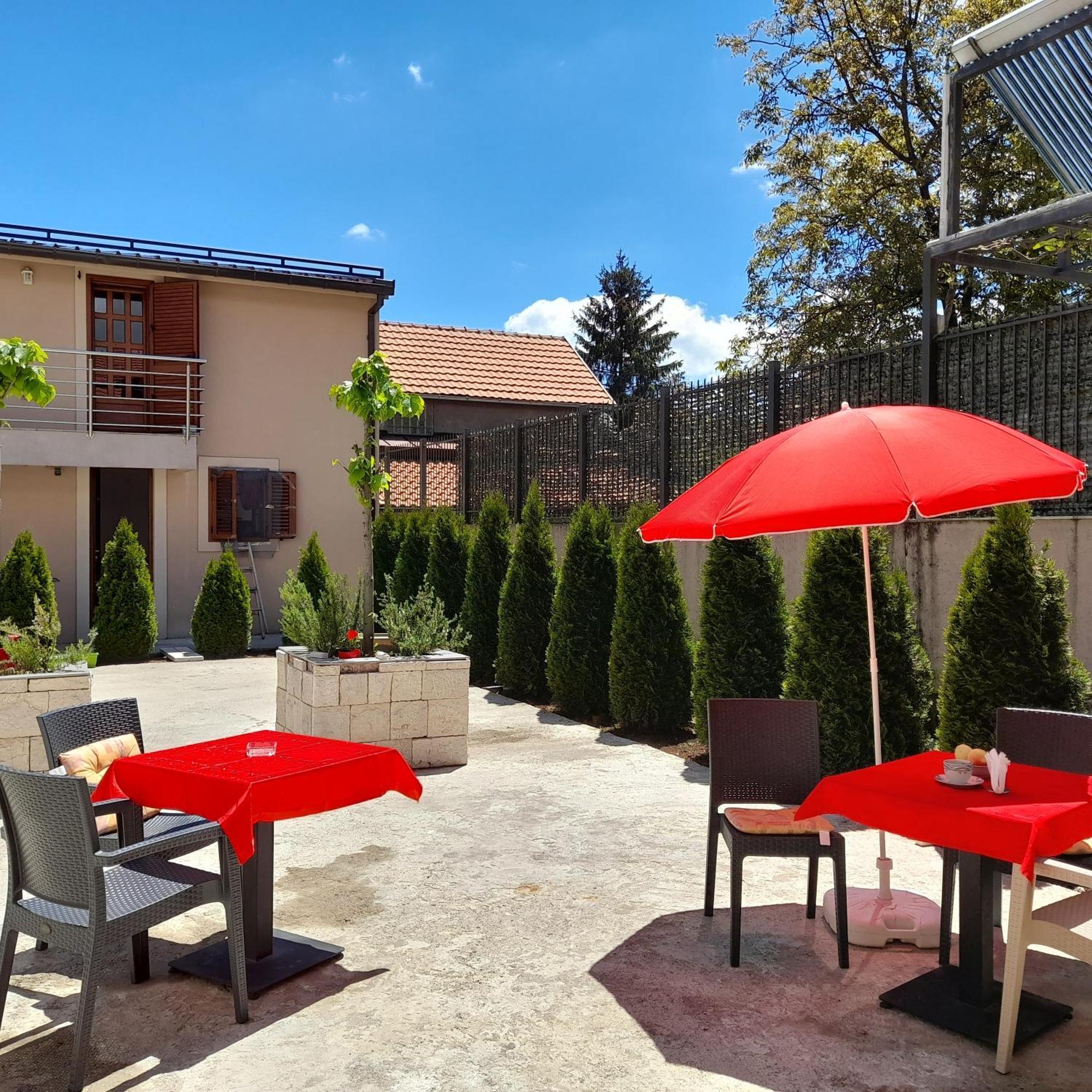 Tilia Hotel Cetinje Luaran gambar