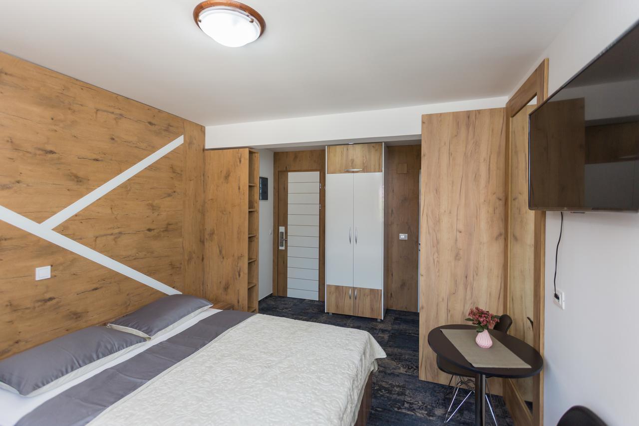 Tilia Hotel Cetinje Luaran gambar