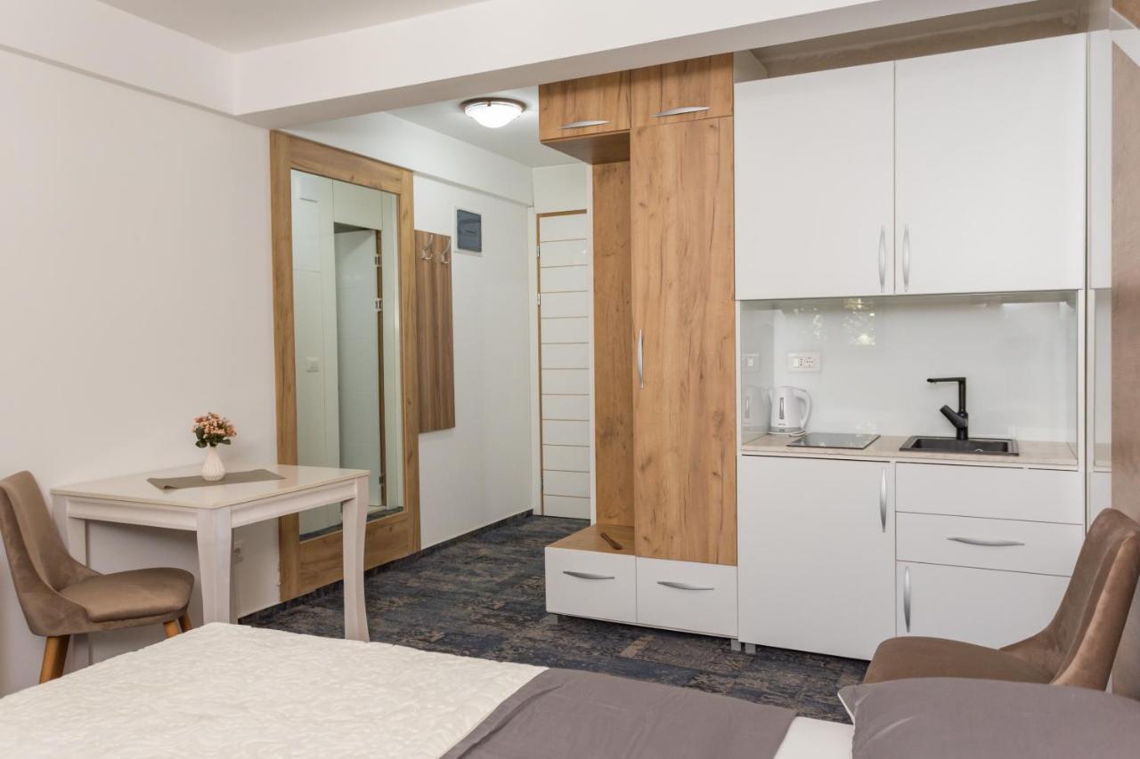 Tilia Hotel Cetinje Luaran gambar