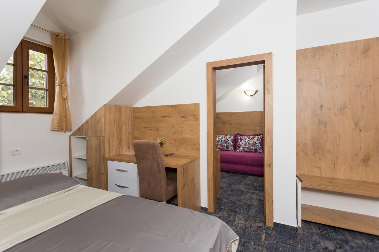 Tilia Hotel Cetinje Luaran gambar