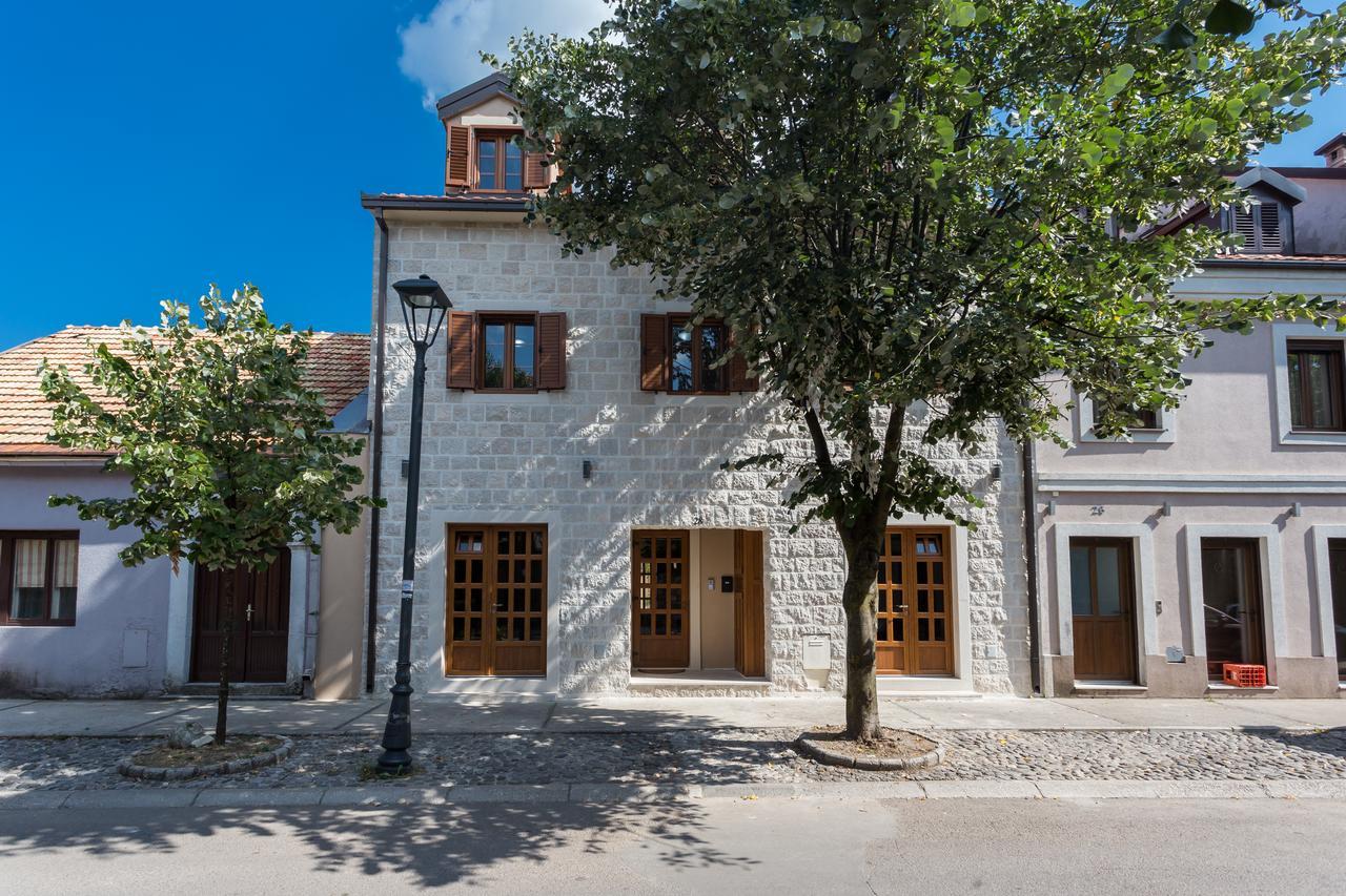 Tilia Hotel Cetinje Luaran gambar